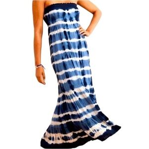 Aerie Tie Dye Smocked Strapless Top Tiered Flowy Maxi Dress in Blue & White